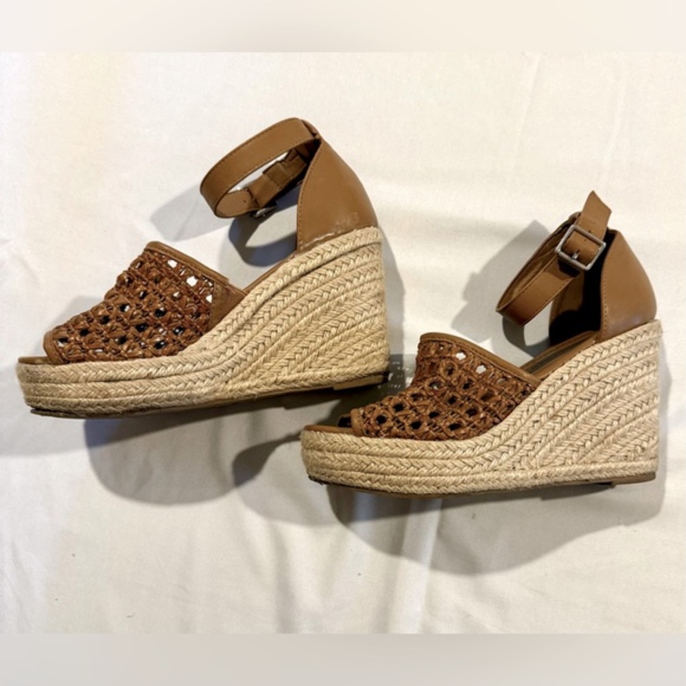Steve Madden Tan Woven Espadrilles - Picture 4 of 12